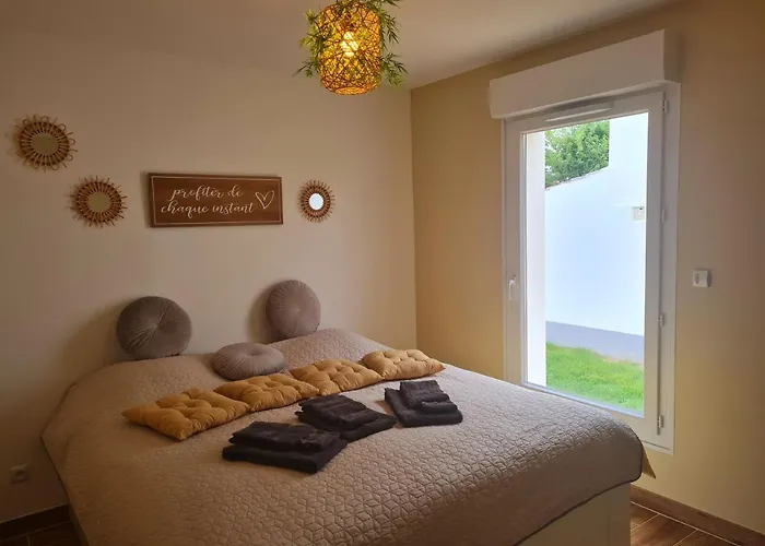 A Fleur De : Maison Chaleureuse Avec Privatif Et Billard. * Coulogne